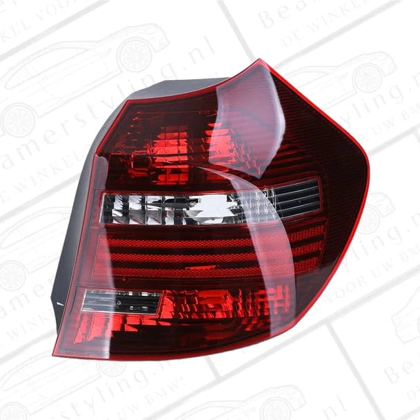 Achterlicht - BMW E81 & E87 - Rood/Smoke | 07-12 — Rechts (Bijrijderskant)