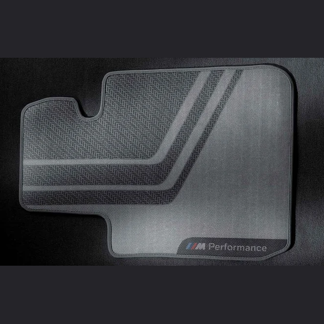 M Performance Vloermatten BMW 4 Serie F32 / F33/ F36 / F82 / F83 — Achterzijde