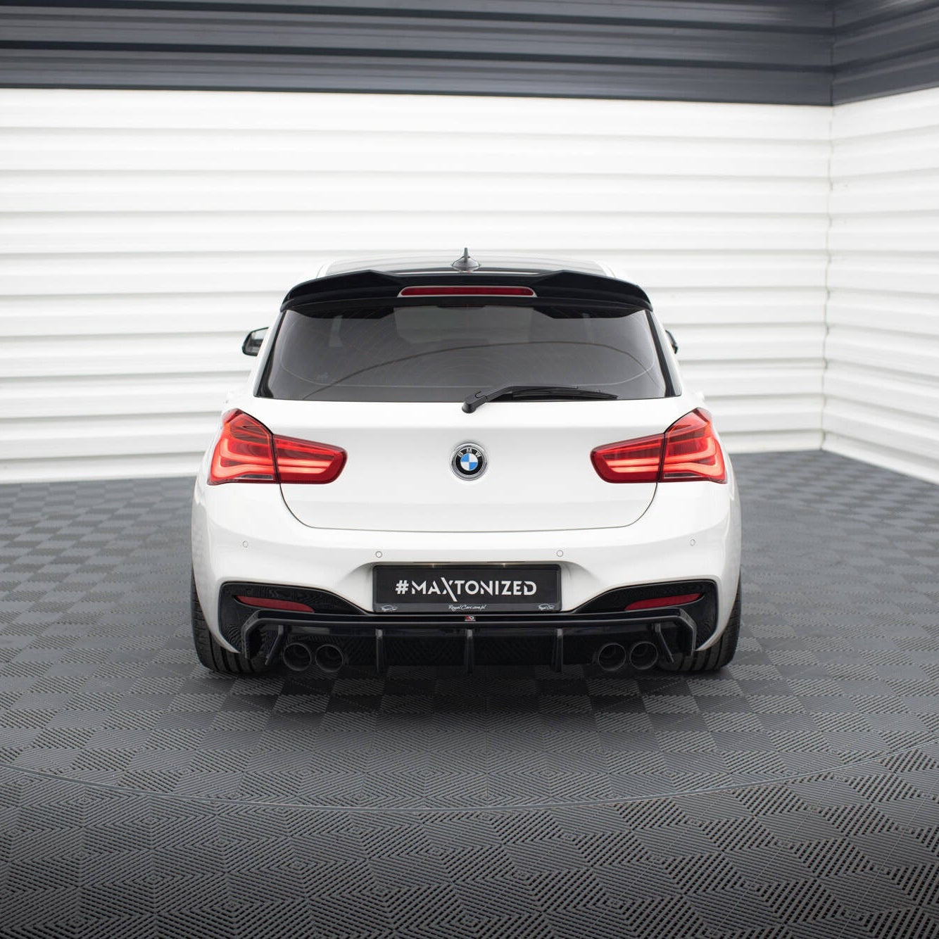 Diffuser V3 - BMW F20LCI / F21LCI - 4 Uitlaten - Maxton Design | 2015-2019