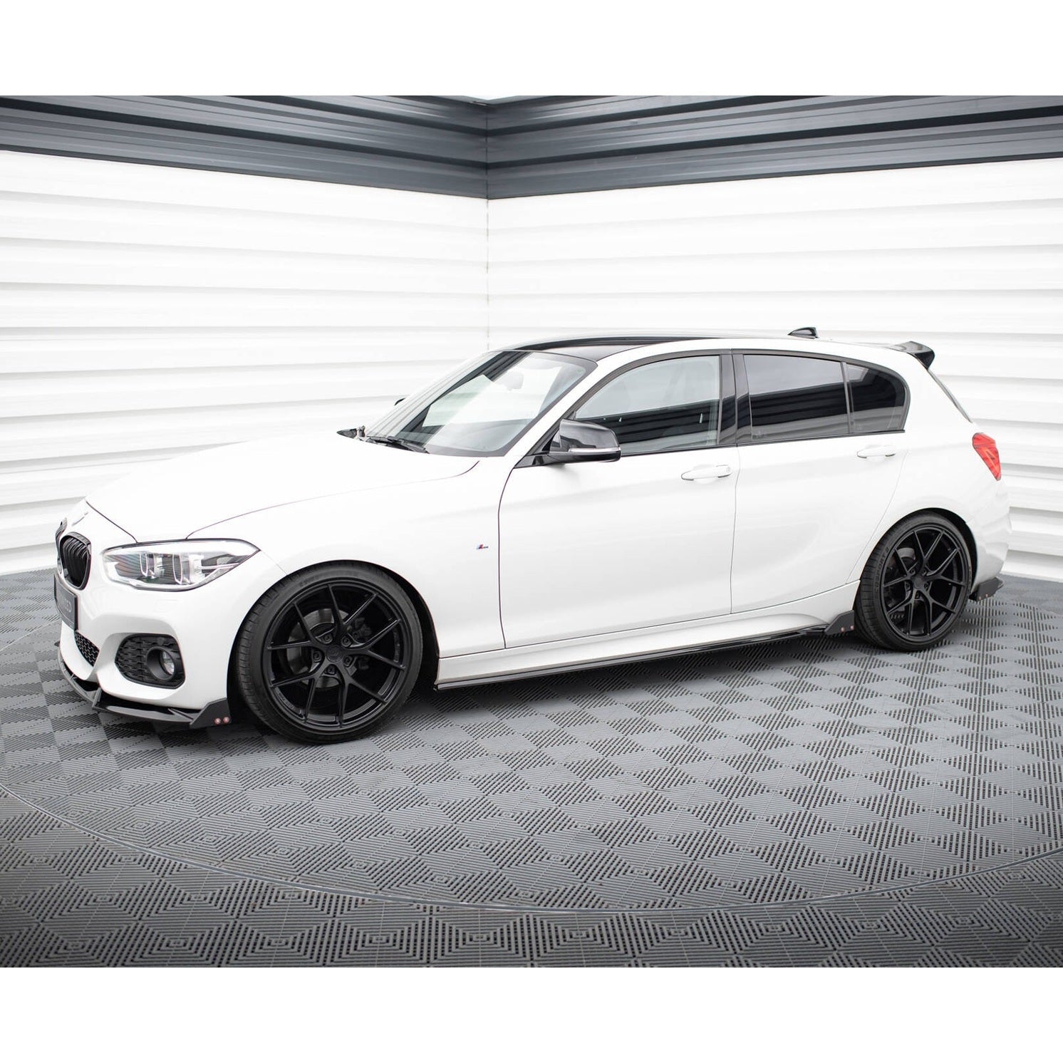 Side Skirt Extensions V4 + Vinnen - BMW 1 Serie F20 - Maxton Design | 2011-2019