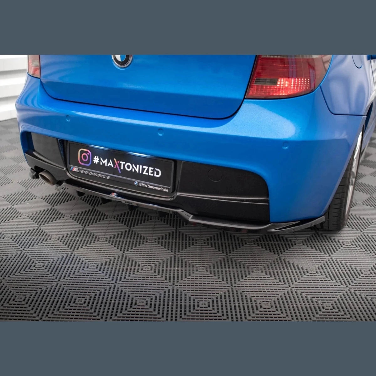 Achterbumper Splitter - BMW E81 / E87 - Maxton Design | 04 - 12 - Beamerstyling.nl