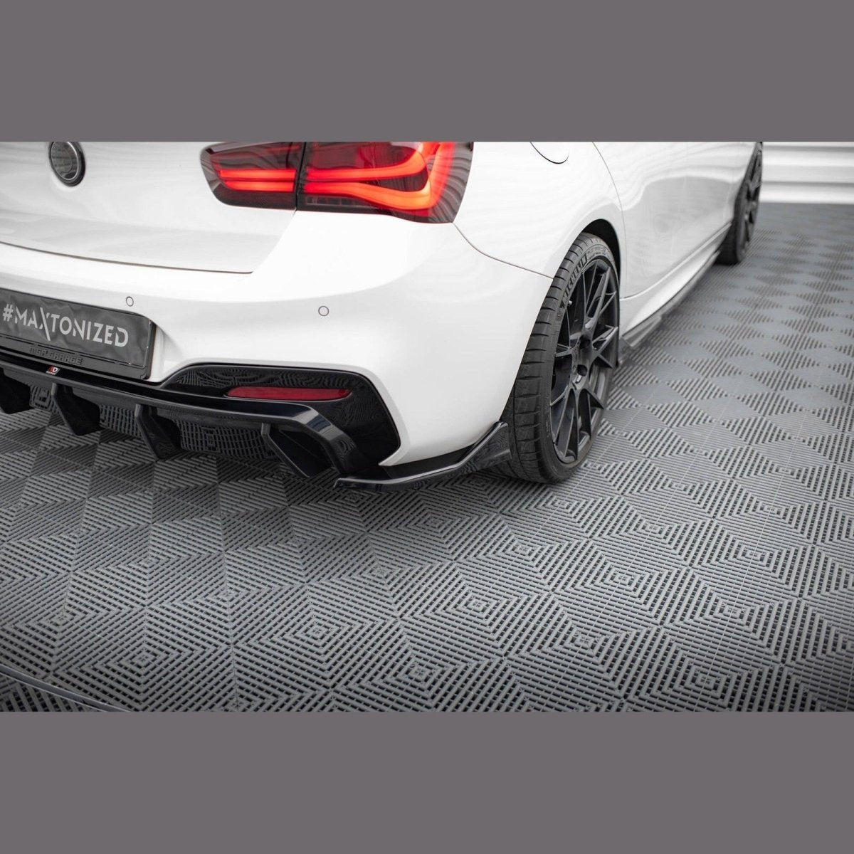 Achterbumper Splitters V4 - BMW F20LCI / F21LCI - M Pakket - Maxton Design | 2015 - 2019 - Beamerstyling.nl