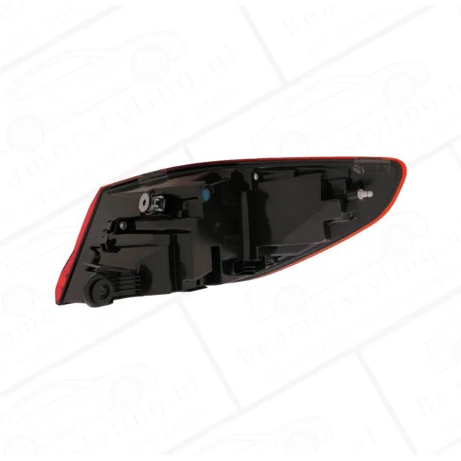 Achterlicht LED - BMW 1 Serie F40 - Buitenste Deel | 2019 - — Links (Bestuurderskant) - Beamerstyling.nl