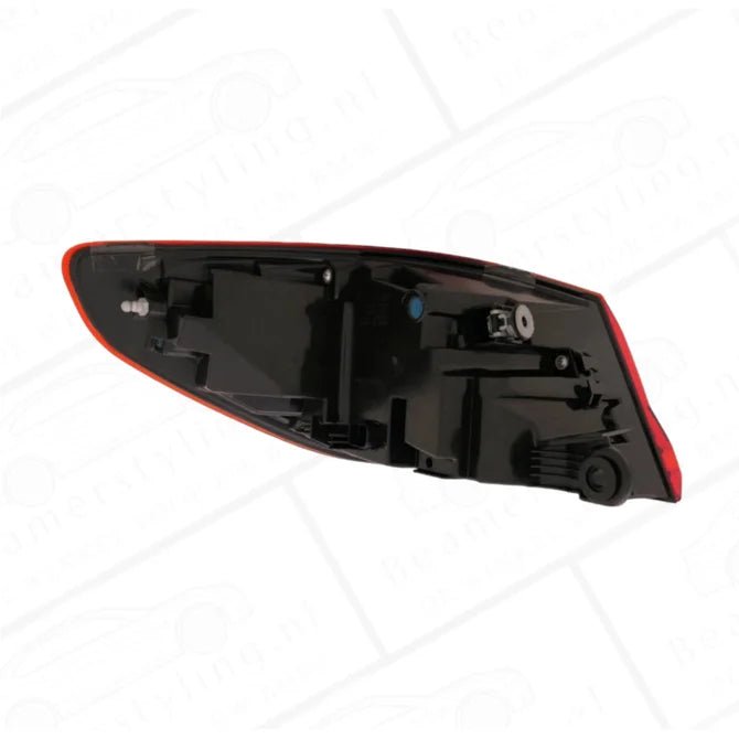 Achterlicht LED - BMW 1 Serie F40 - Buitenste Deel | 2019 - — Links (Bestuurderskant) - Beamerstyling.nl