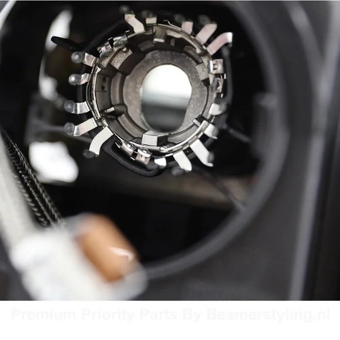 Koplamp - BMW X1 E84 - Valeo - Bi-Xenon | 12-15