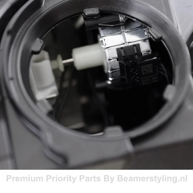 Koplamp - BMW 1 Serie F20 LCI / F21 LCI - Hella - H7 | 2015-2019