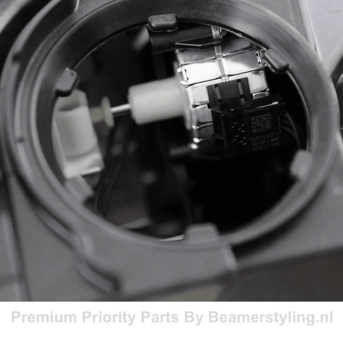 Koplamp - BMW 1 Serie F20 LCI / F21 LCI - Hella - H7 | 2015 - 2019 - Beamerstyling.nl