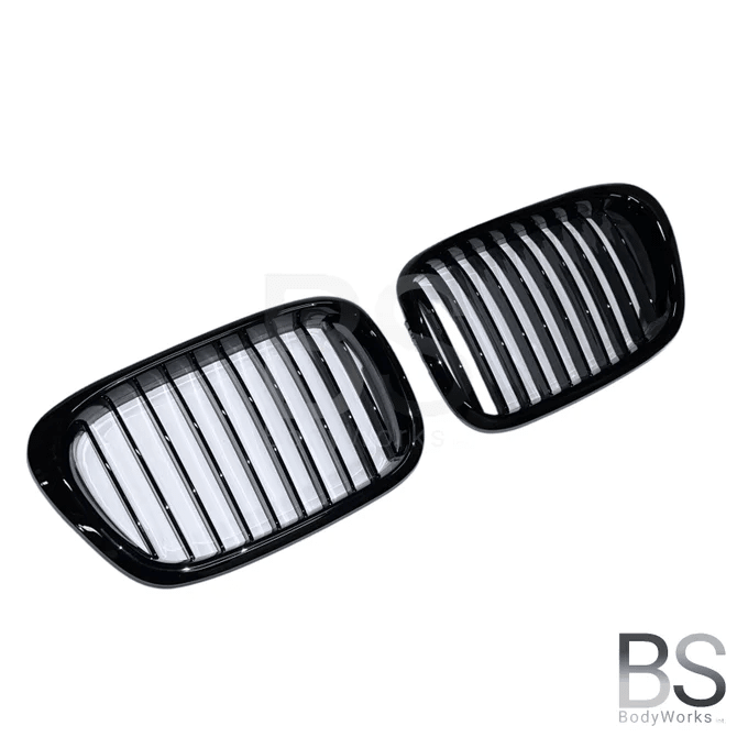 Nieren - BMW 5 Serie E39 - Hoogglans Zwart | 95 - 03 - Beamerstyling.nl