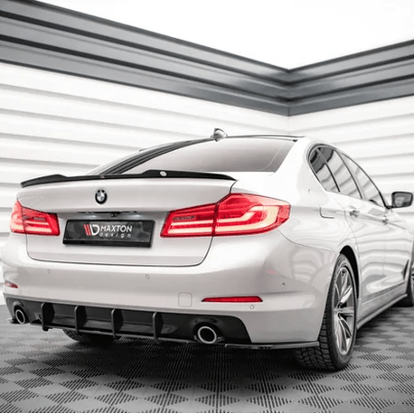 Street Pro Diffuser - BMW G30 / G31 - Maxton Design — Zwart / 2X Rood - Beamerstyling.nl